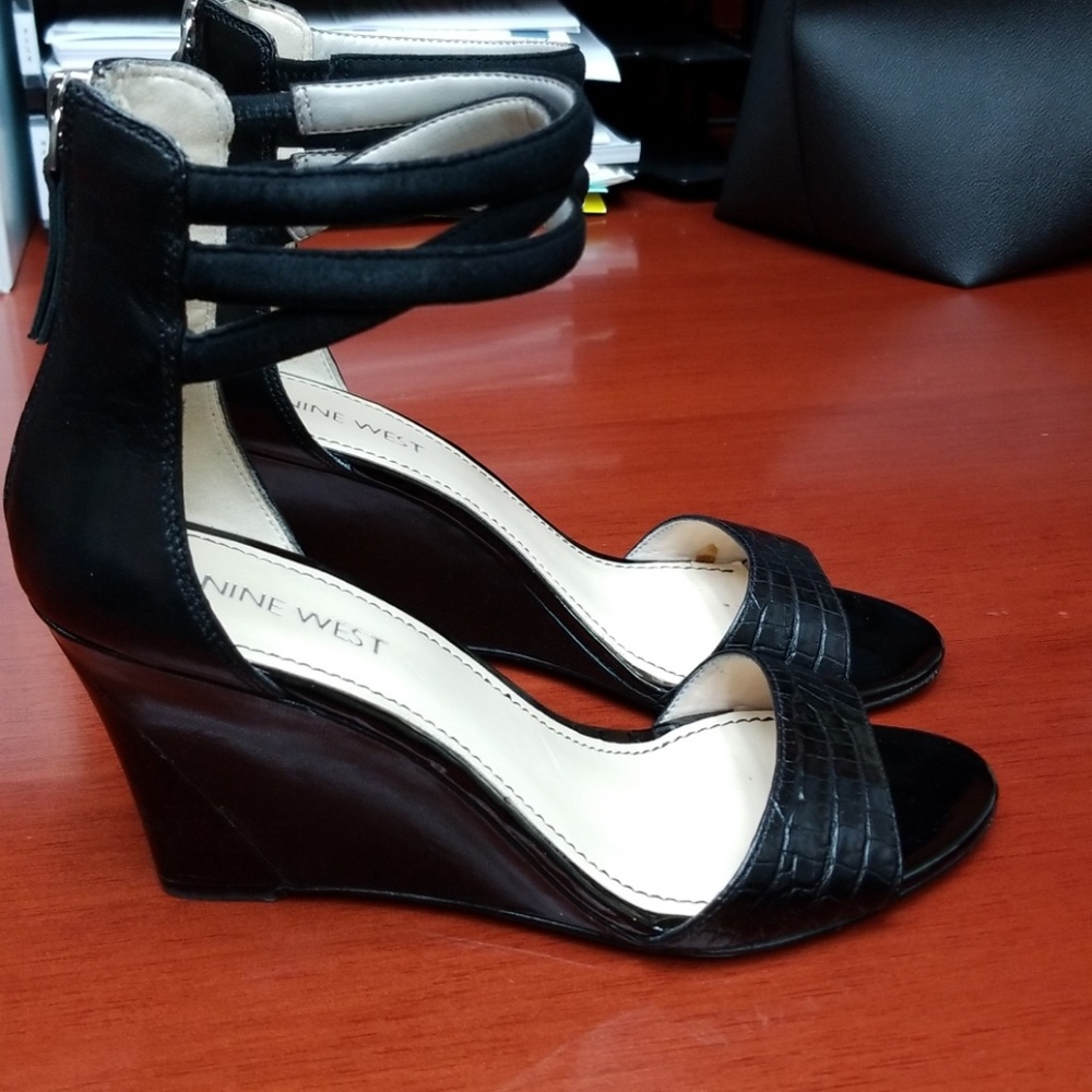 Nine West Black Wedges